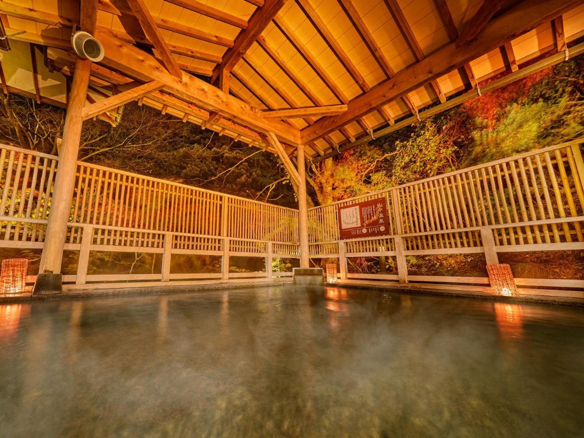 Отель Ooedo Onsen Monogatari Premium Yoshinoya Irokuen Кага Экстерьер фото