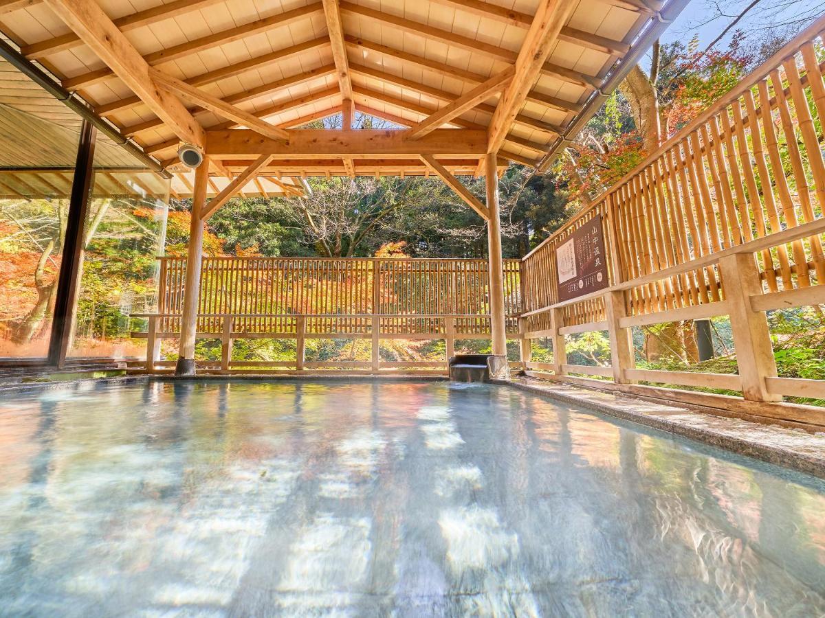 Отель Ooedo Onsen Monogatari Premium Yoshinoya Irokuen Кага Экстерьер фото