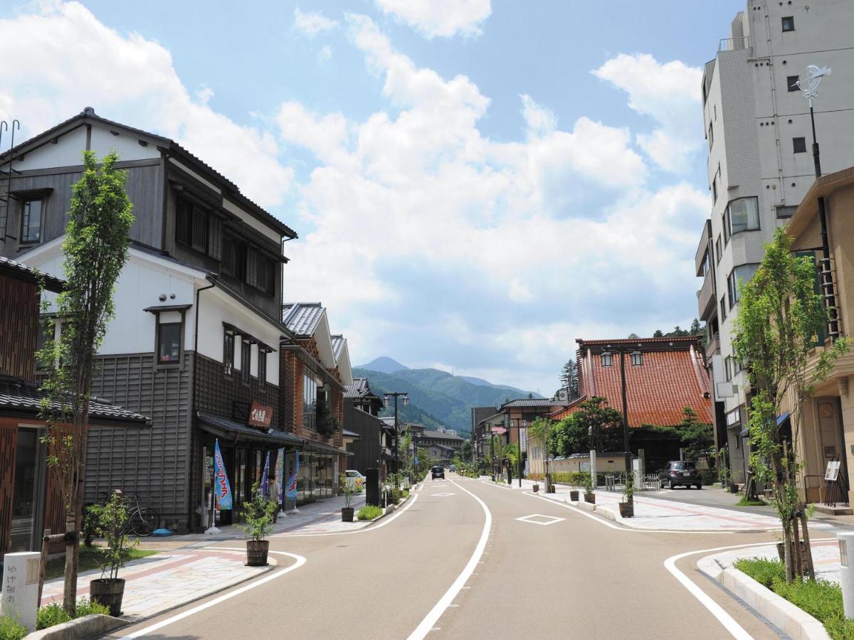 Отель Ooedo Onsen Monogatari Premium Yoshinoya Irokuen Кага Экстерьер фото