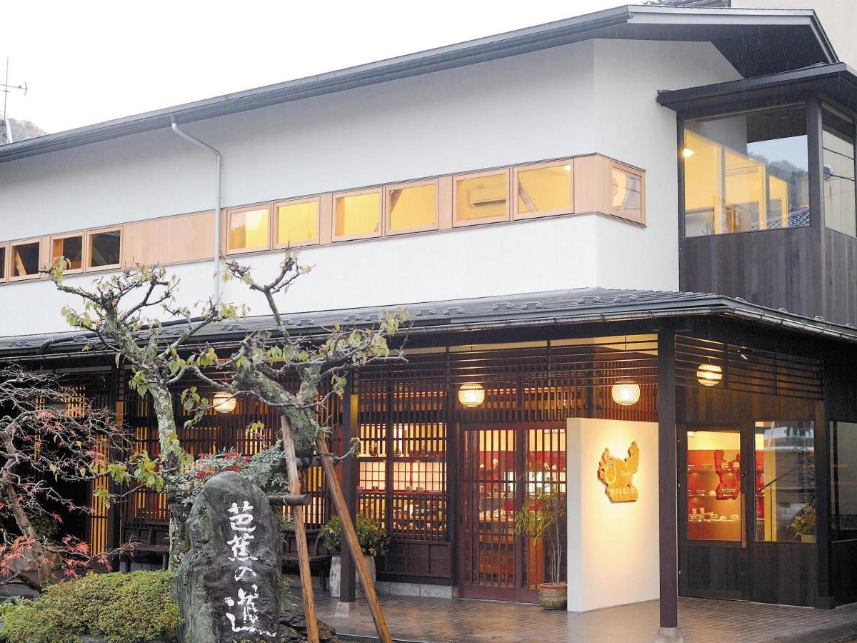 Отель Ooedo Onsen Monogatari Premium Yoshinoya Irokuen Кага Экстерьер фото