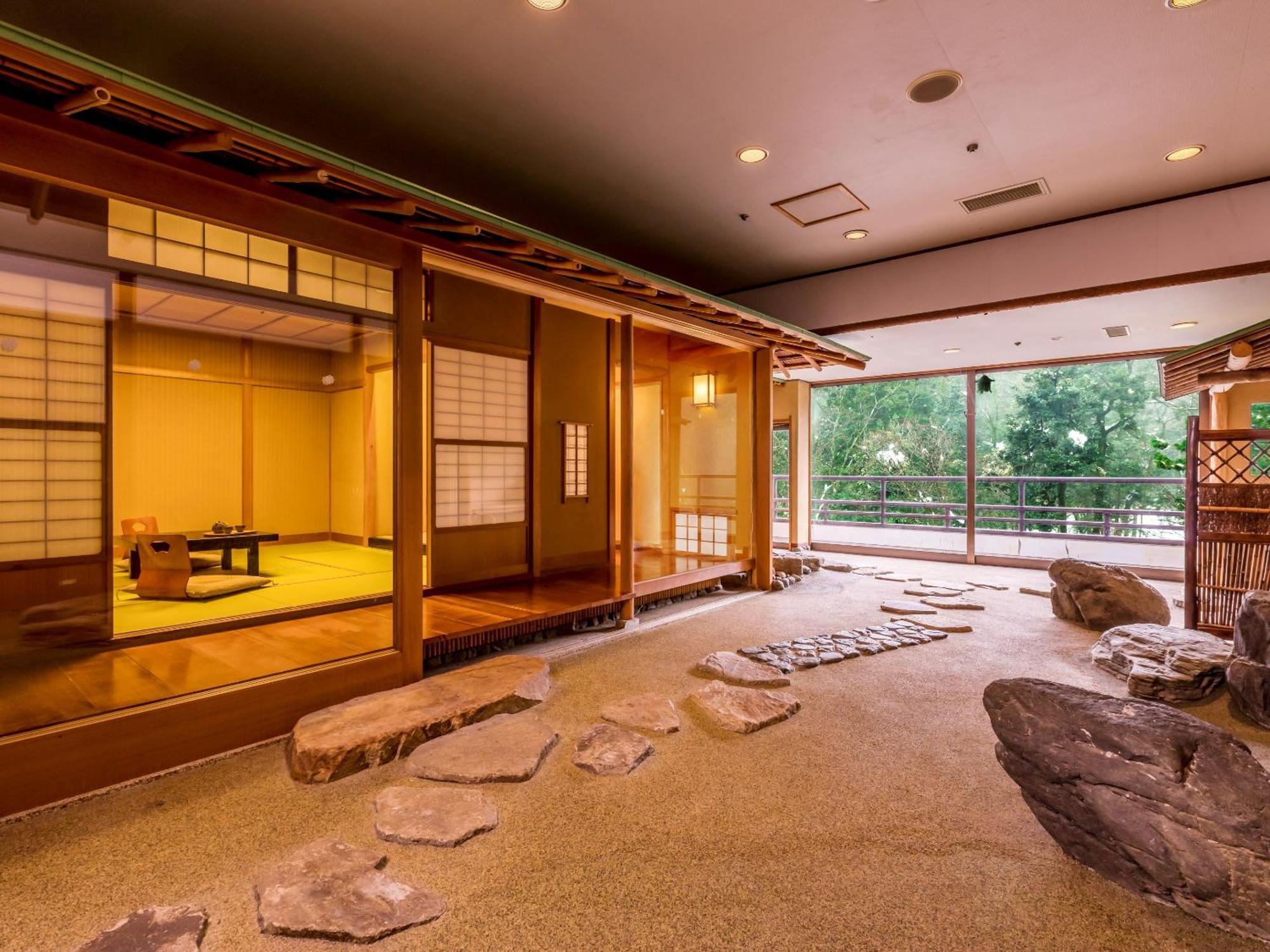 Отель Ooedo Onsen Monogatari Premium Yoshinoya Irokuen Кага Экстерьер фото