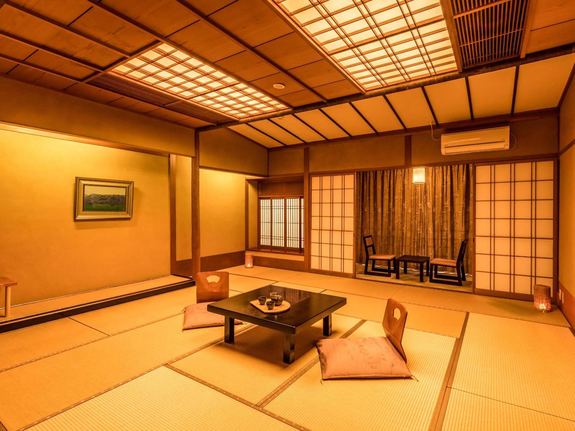 Отель Ooedo Onsen Monogatari Premium Yoshinoya Irokuen Кага Номер фото