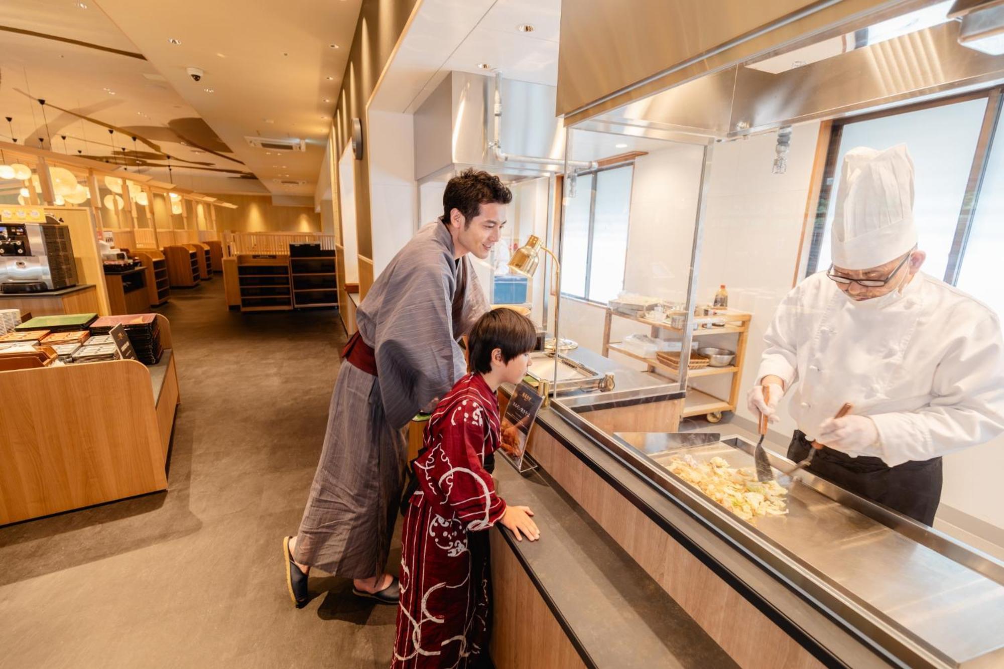 Отель Ooedo Onsen Monogatari Premium Yoshinoya Irokuen Кага Экстерьер фото